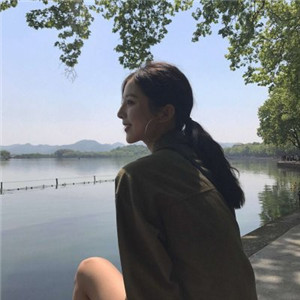 沭阳私人伴游网带你看到天际，白色盐湖无际，蓝色天空无边