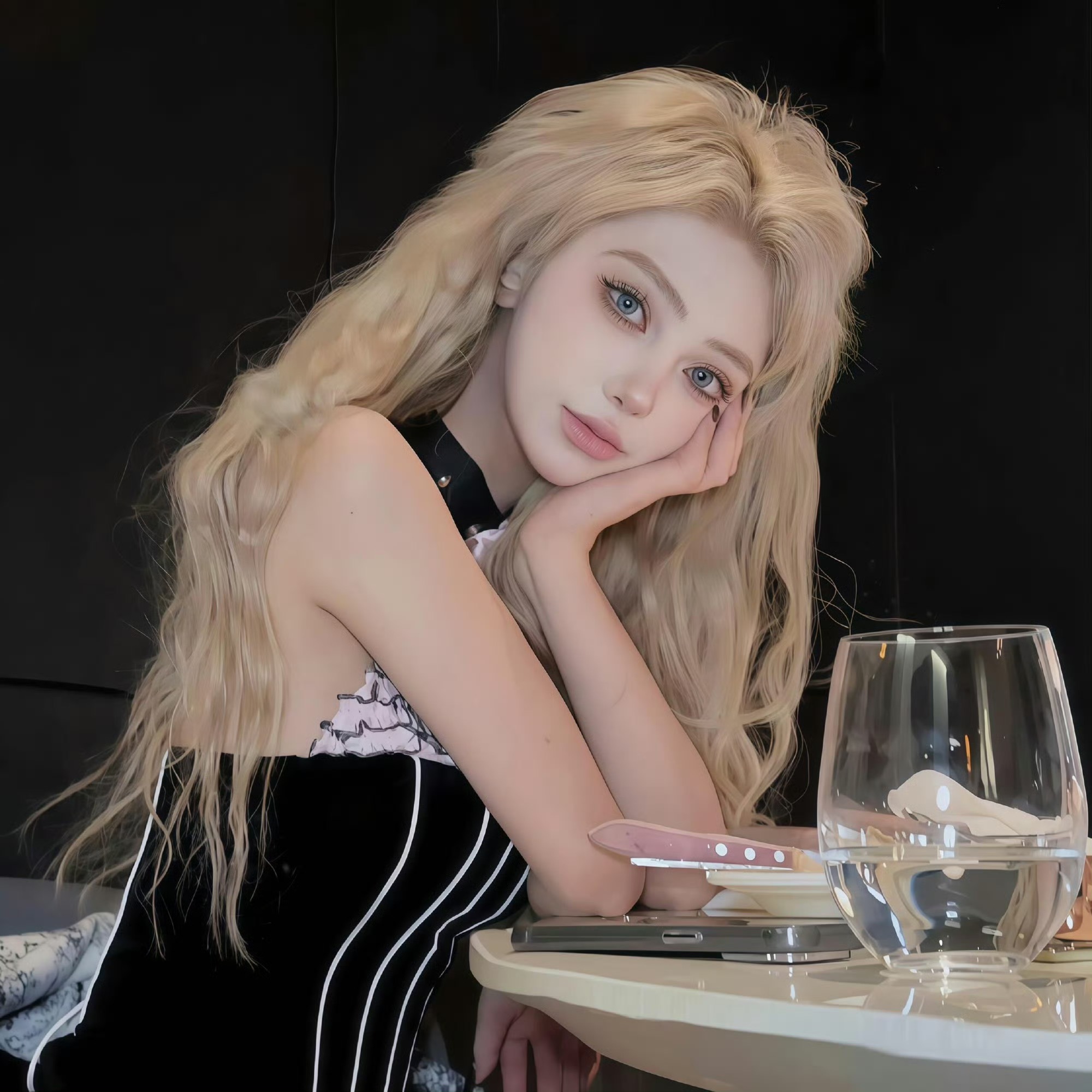沭阳伴游女生晨露的资料