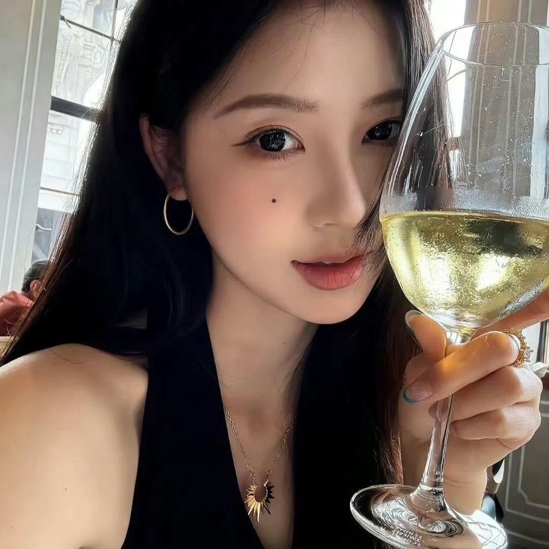 沭阳伴游女生 | 张诗涵的资料